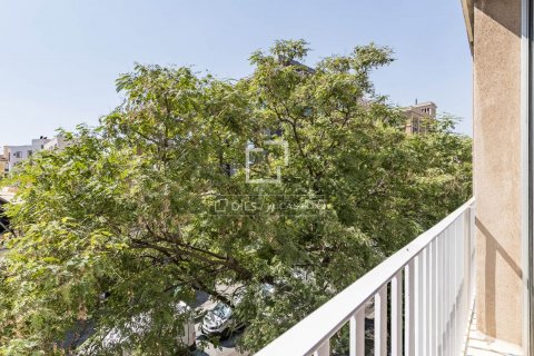 Apartamento de 3 dormitorios en venta en Barcelona, Cataluña, Spain № 8723 - foto 8