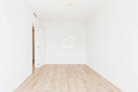 Apartamento de 3 dormitorios en venta en Barcelona, Cataluña, Spain № 8723 - foto 15