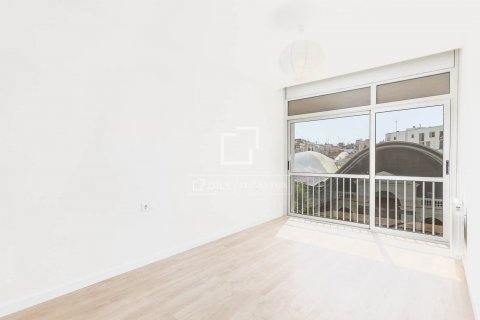 Apartamento de 3 dormitorios en venta en Barcelona, Cataluña, Spain № 8723 - foto 17