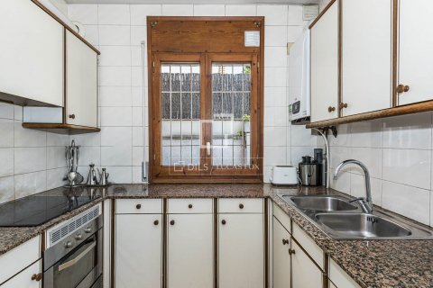 Villa de 4 dormitorios en venta en Sant Cugat del Vallès, Barcelona, Cataluña, Spain № 8722 - foto 7