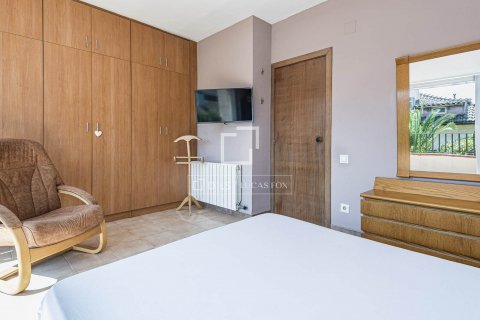 Villa de 4 dormitorios en venta en Sant Cugat del Vallès, Barcelona, Cataluña, Spain № 8722 - foto 25