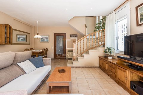 Villa de 4 dormitorios en venta en Sant Cugat del Vallès, Barcelona, Cataluña, Spain № 8722 - foto 20