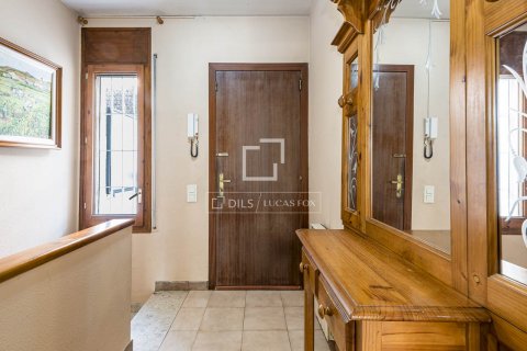Villa de 4 dormitorios en venta en Sant Cugat del Vallès, Barcelona, Cataluña, Spain № 8722 - foto 12