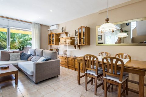Villa de 4 dormitorios en venta en Sant Cugat del Vallès, Barcelona, Cataluña, Spain № 8722 - foto 6