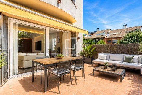 Villa de 4 dormitorios en venta en Sant Cugat del Vallès, Barcelona, Cataluña, Spain № 8722