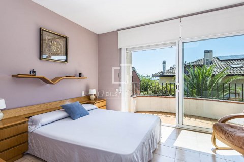 Villa de 4 dormitorios en venta en Sant Cugat del Vallès, Barcelona, Cataluña, Spain № 8722 - foto 22