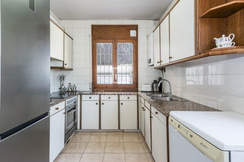 Villa de 4 dormitorios en venta en Sant Cugat del Vallès, Barcelona, Cataluña, Spain № 8722 - foto 9