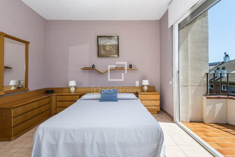 Villa de 4 dormitorios en venta en Sant Cugat del Vallès, Barcelona, Cataluña, Spain № 8722 - foto 24