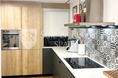 Купить квартиру в Бланес, Испания с 4 спальни, 113м², № 7653 - фото 4