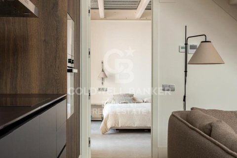 Dúplex de 2 dormitorios en venta en Barcelona, Cataluña, Spain № 5499 - foto 15