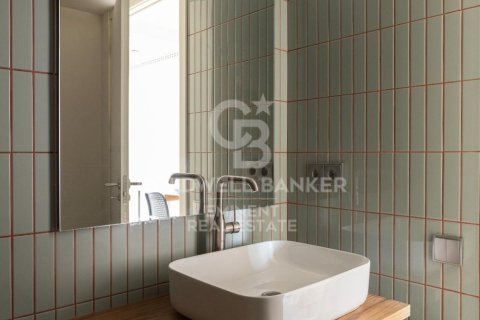 Dúplex de 2 dormitorios en venta en Barcelona, Cataluña, Spain № 5499 - foto 23