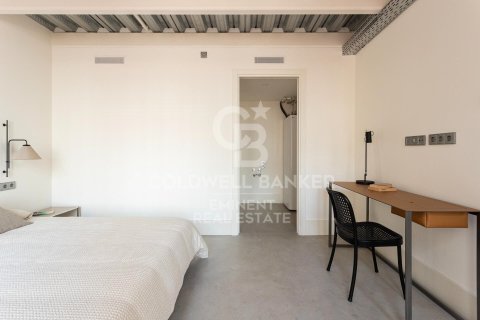 Dúplex de 2 dormitorios en venta en Barcelona, Cataluña, Spain № 5499 - foto 17