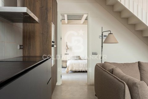 Dúplex de 2 dormitorios en venta en Barcelona, Cataluña, Spain № 5499 - foto 14