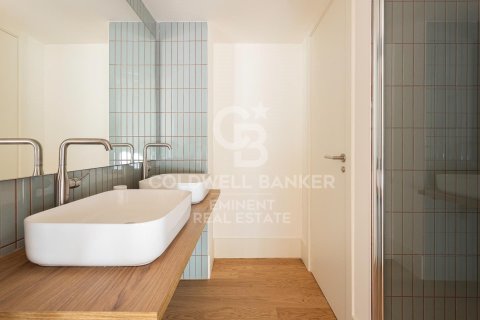 Dúplex de 2 dormitorios en venta en Barcelona, Cataluña, Spain № 5499 - foto 26