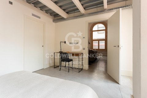Dúplex de 2 dormitorios en venta en Barcelona, Cataluña, Spain № 5499 - foto 20