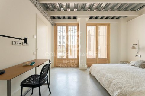 Dúplex de 2 dormitorios en venta en Barcelona, Cataluña, Spain № 5499 - foto 18