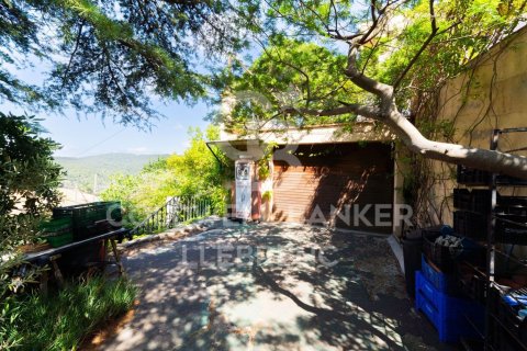 Tríplex de 5 dormitorios en venta en Barcelona, Cataluña, Spain № 5871 - foto 4