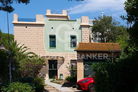 Tríplex de 5 dormitorios en venta en Barcelona, Cataluña, Spain № 5871 - foto 23