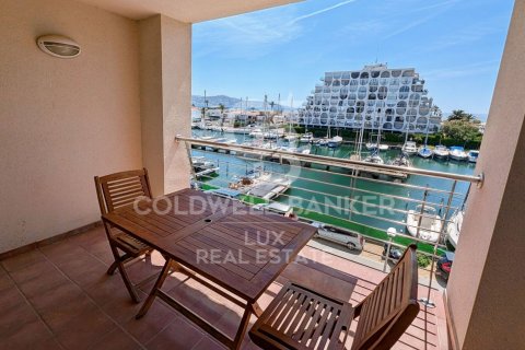 Propiedad comercial de 438 m² en venta en Empuriabrava, Gerona, Cataluña, Spain № 5870 - foto 2