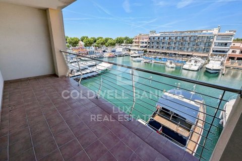 Propiedad comercial de 438 m² en venta en Empuriabrava, Gerona, Cataluña, Spain № 5870 - foto 8