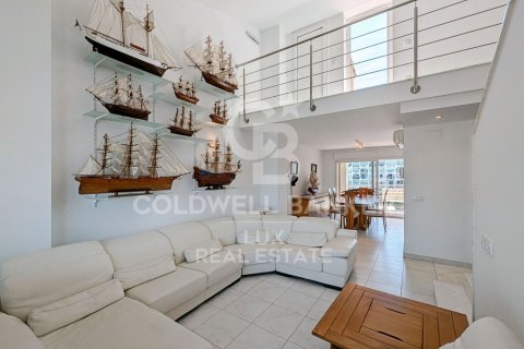 Propiedad comercial de 438 m² en venta en Empuriabrava, Gerona, Cataluña, Spain № 5870 - foto 6