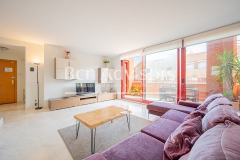 Apartamento de 4 dormitorios en venta en Barcelona, Cataluña, Spain № 2866 - foto 5