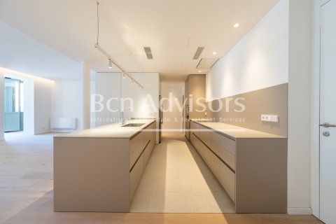 Apartamento de 2 dormitorios en venta en Barcelona, Cataluña, Spain № 2865 - foto 10