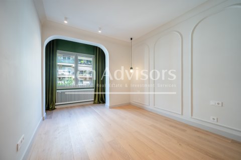 4 bedrooms apartment for sale in Barcelona, Catalonia, Spain № 2867 - photo 23