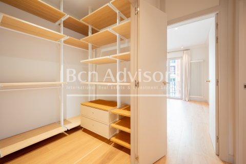 4 bedrooms apartment for sale in Barcelona, Catalonia, Spain № 2867 - photo 21