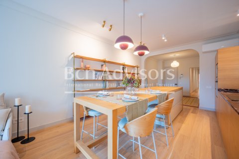 4 bedrooms apartment for sale in Barcelona, Catalonia, Spain № 2867 - photo 11