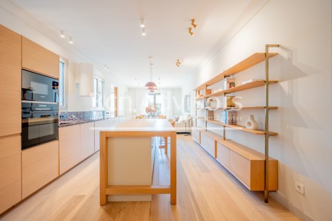 4 bedrooms apartment for sale in Barcelona, Catalonia, Spain № 2867 - photo 4