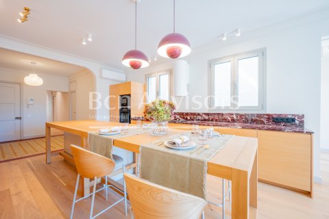 4 bedrooms apartment for sale in Barcelona, Catalonia, Spain № 2867 - photo 9