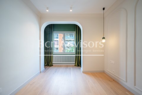 4 bedrooms apartment for sale in Barcelona, Catalonia, Spain № 2867 - photo 24