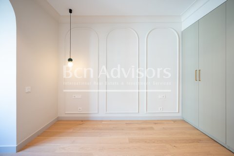 4 bedrooms apartment for sale in Barcelona, Catalonia, Spain № 2867 - photo 25