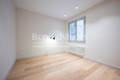 4 bedrooms apartment for sale in Barcelona, Catalonia, Spain № 2867 - photo 27