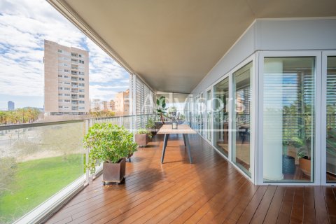 Apartamento de 2 dormitorios en venta en Barcelona, Cataluña, Spain № 2869 - foto 30