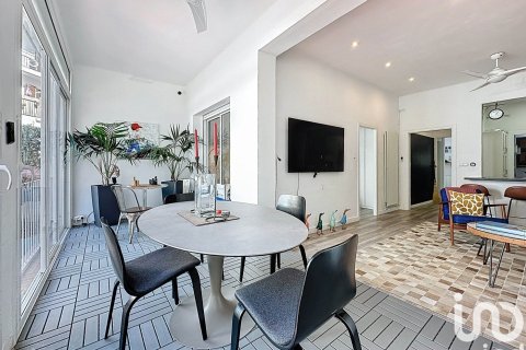 Apartamento de 3 dormitorios en venta en Sitges, Barcelona, Cataluña, Spain № 4918