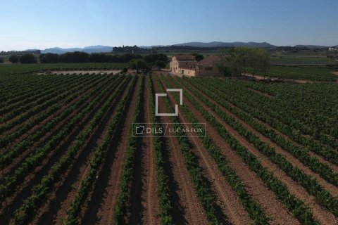 Finca de 12 dormitorios en venta en Sitges, Barcelona, Cataluña, Spain № 8685 - foto 16