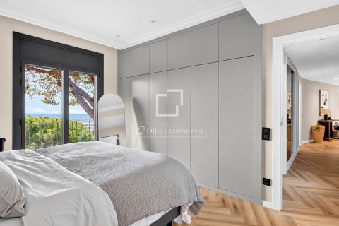Villa de 4 dormitorios en venta en Cabrils, Barcelona, Cataluña, Spain № 8688 - foto 16