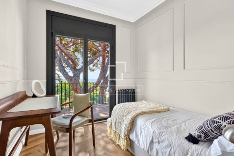 Villa de 4 dormitorios en venta en Cabrils, Barcelona, Cataluña, Spain № 8688 - foto 22