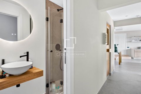 Villa de 4 dormitorios en venta en Cabrils, Barcelona, Cataluña, Spain № 8688 - foto 24