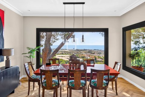 Villa de 4 dormitorios en venta en Cabrils, Barcelona, Cataluña, Spain № 8688 - foto 2