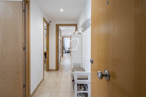 3 bedrooms apartment for sale in Castelldefels, Barcelona, Catalonia, Spain № 8687 - photo 11