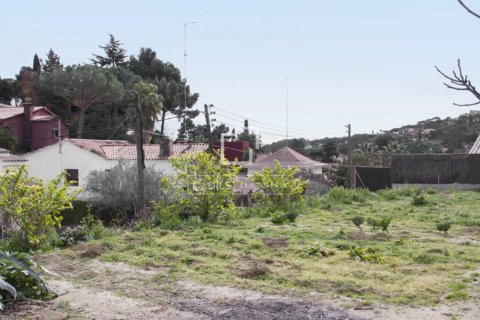 Parcela de 689 m² en venta en Cabrils, Barcelona, Cataluña, Spain № 8690 - foto 2