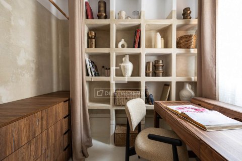 Купить квартиру в Барселона, Испания с 3 спальни, 91м², № 6459 - фото 3