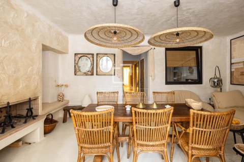 Купить квартиру в Барселона, Испания с 3 спальни, 91м², № 6459 - фото 6