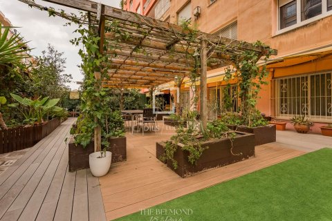Apartamento de 6 dormitorios en venta en Barcelona, Cataluña, Spain № 8560 - foto 7