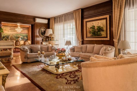 Apartamento de 6 dormitorios en venta en Barcelona, Cataluña, Spain № 8560 - foto 3