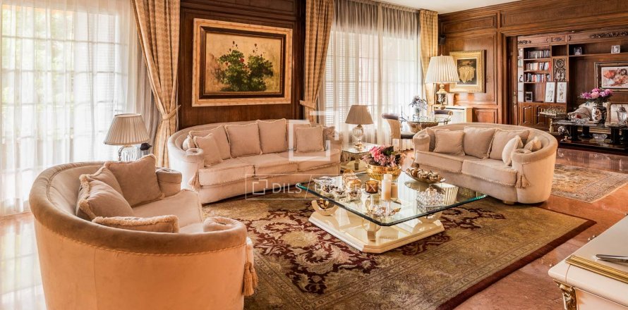 Apartamento de 6 dormitorios en venta en Barcelona, Cataluña, Spain № 8560