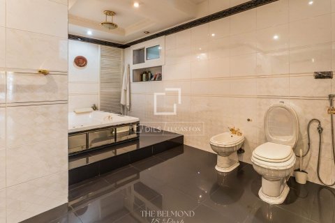 Apartamento de 6 dormitorios en venta en Barcelona, Cataluña, Spain № 8560 - foto 24